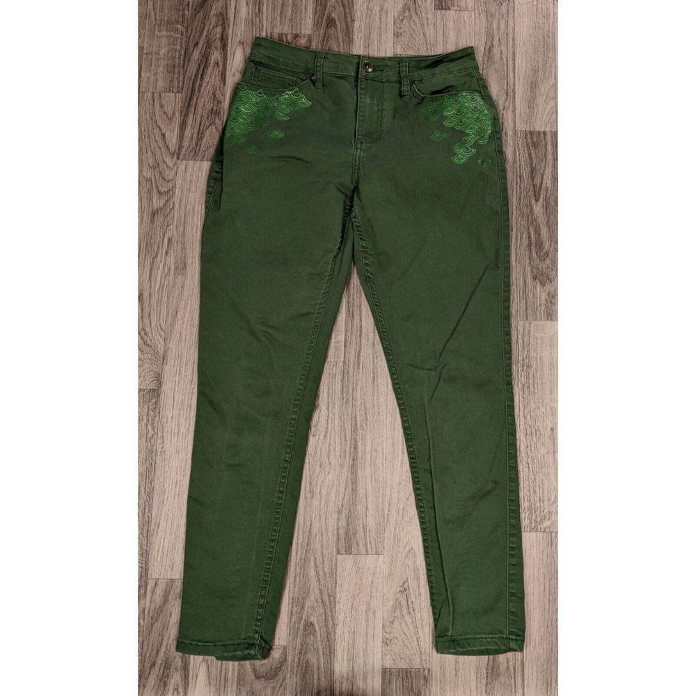 Destination Disney Juniors Size 5 Pockets Scalloped Pattern Green Denim Jeans‎